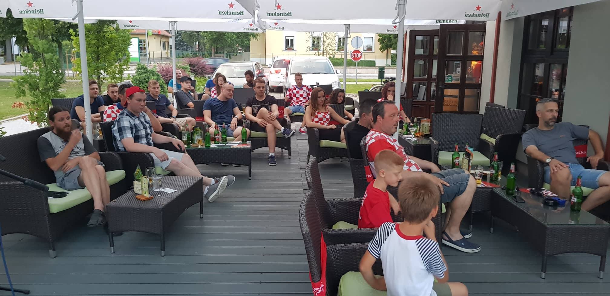 Gossip bar Gossip bar