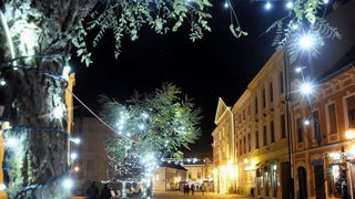 Povodom otvorenja Adventa u Varaždinu upaljeno tisuće lampica