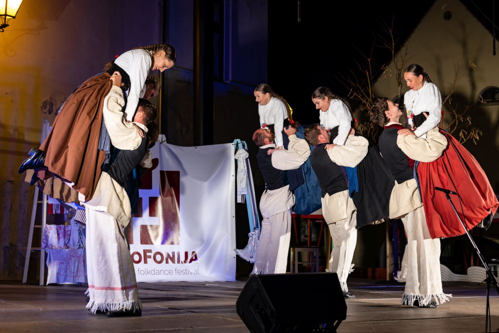 Image 5834299 (auto)