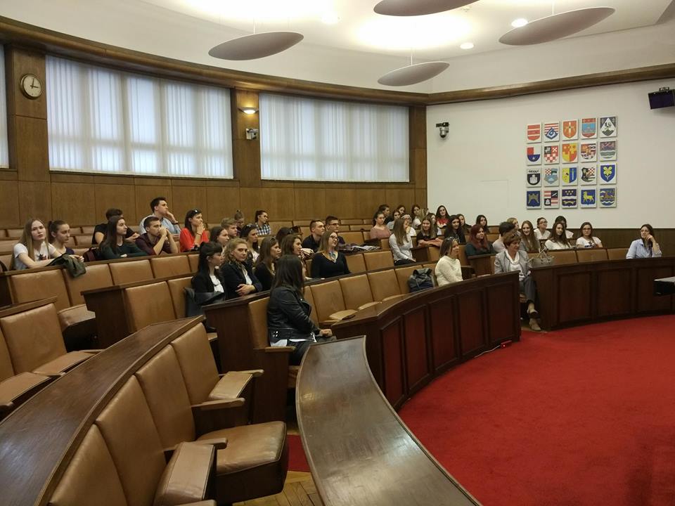 3074165216574898242997712815438