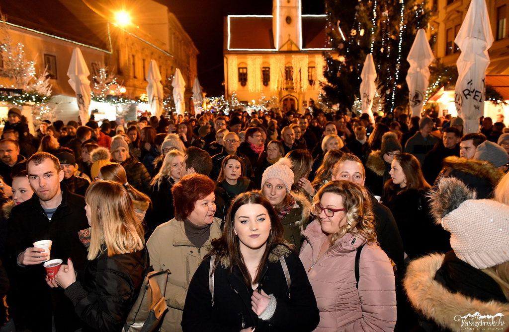 Crvena jabuka, Advent u Varaždinu 30.11.2019.