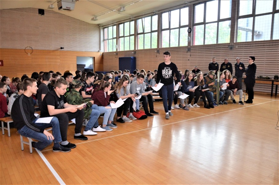 Image 3651209 (auto)