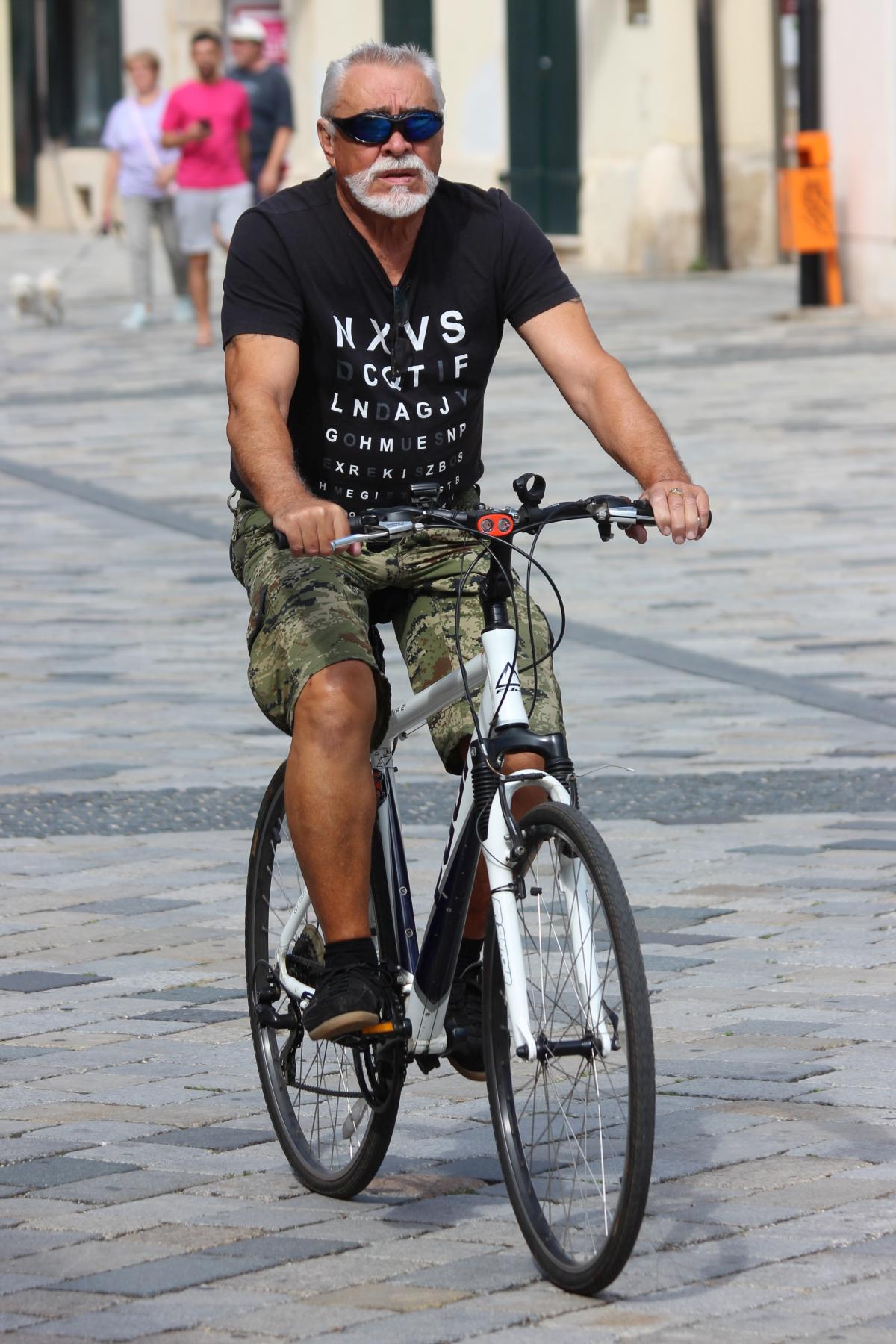 Image 5442678 (auto)