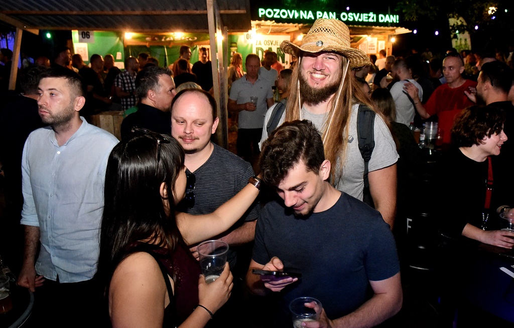 Biergarten subota 11.6.2022.