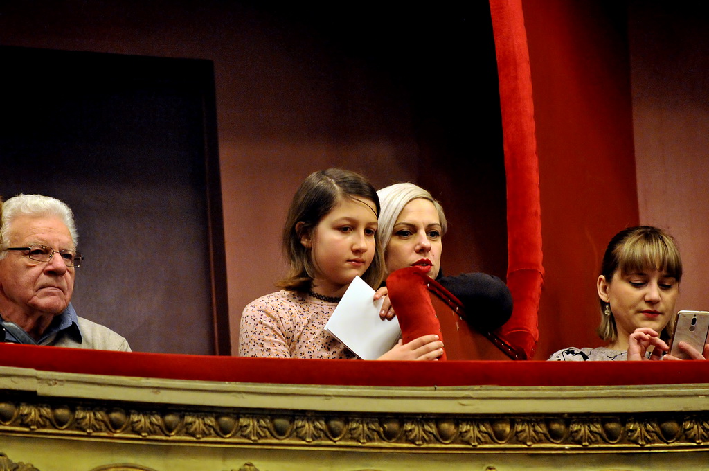 Praizvedba predstave Trojica u Trnju