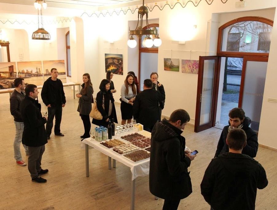 1276574610207801134323270314748