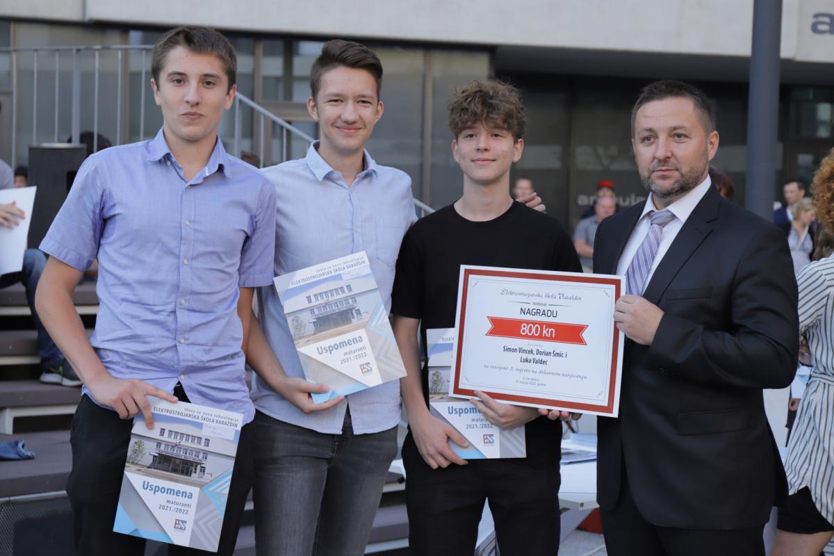 Image 5418902 (auto) Image 5418902 (auto)