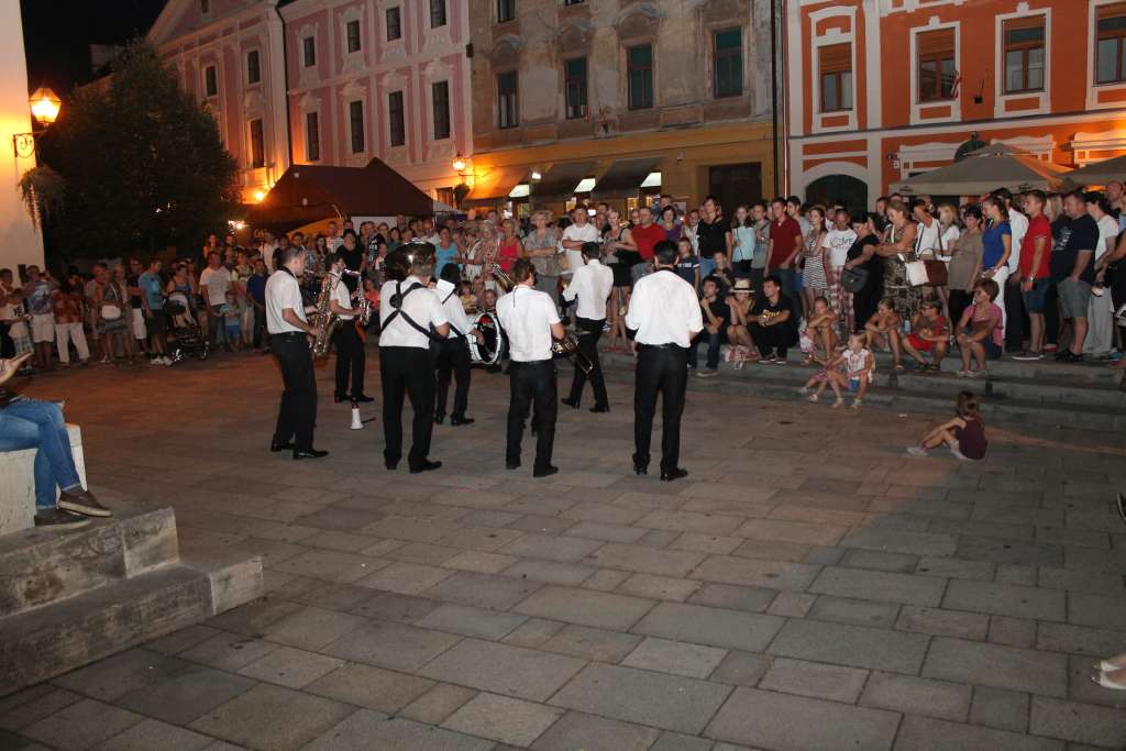 zadnjispanc030866919