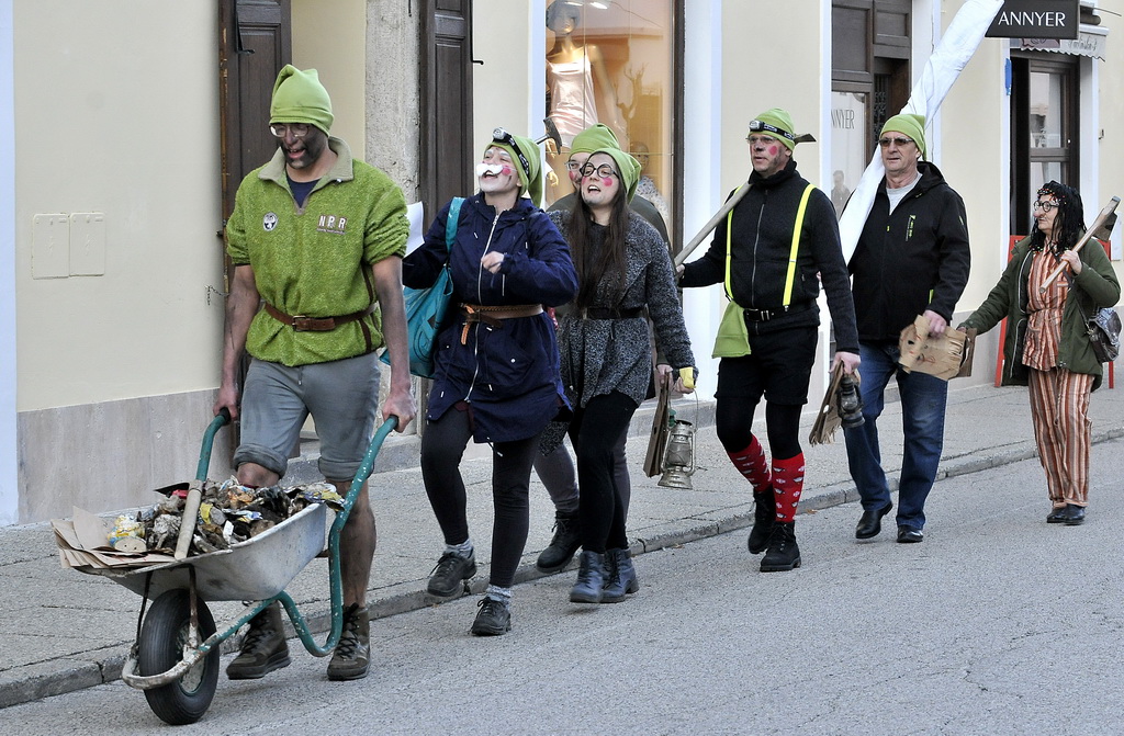 Varaždinsko smeće, patuljci, maškare