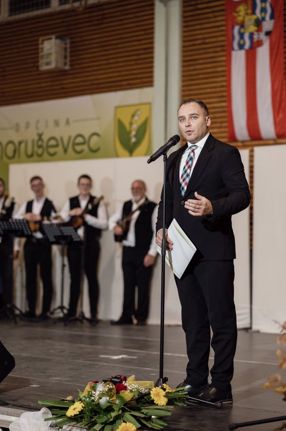 Image 5911865 (auto)