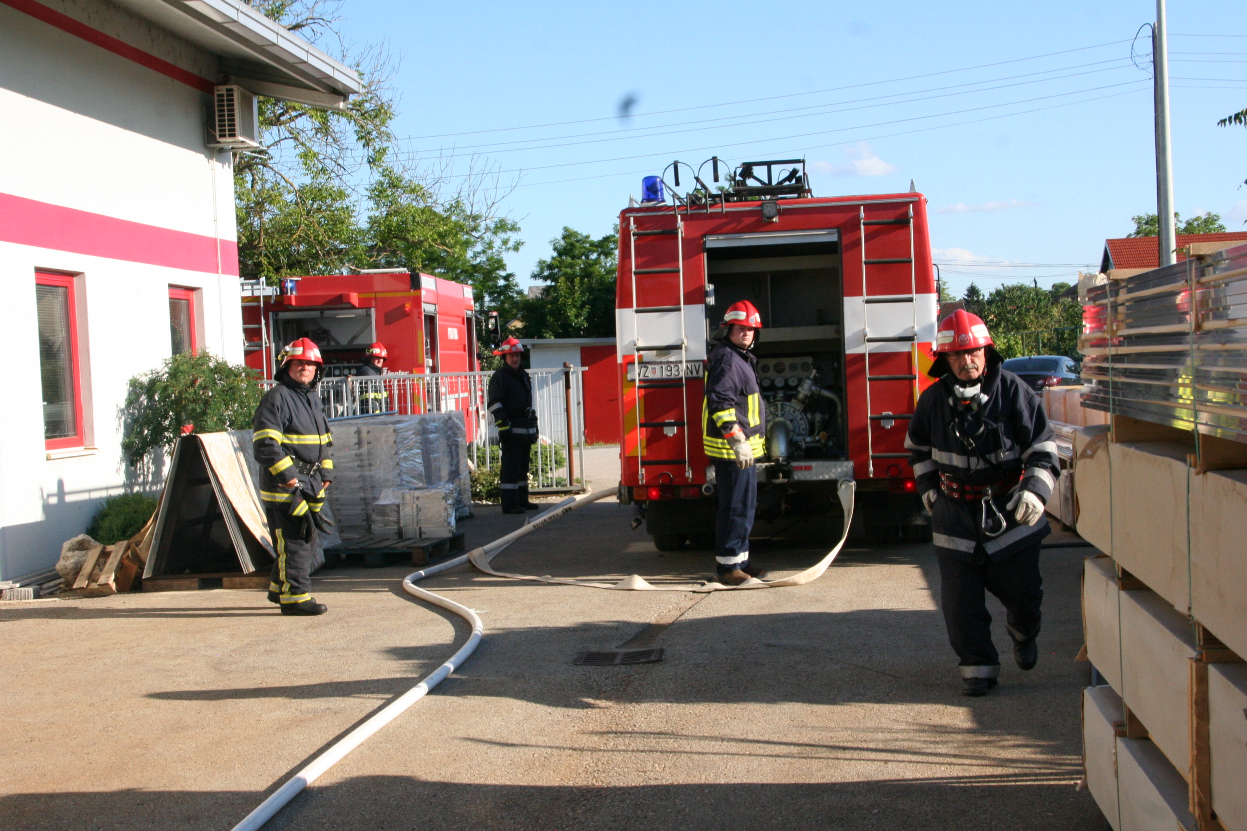 Image 4509902 (auto)