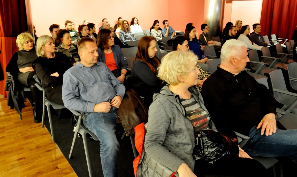 Vjetštice iz pakla, Tea Puccetti, Kristijan Petrović