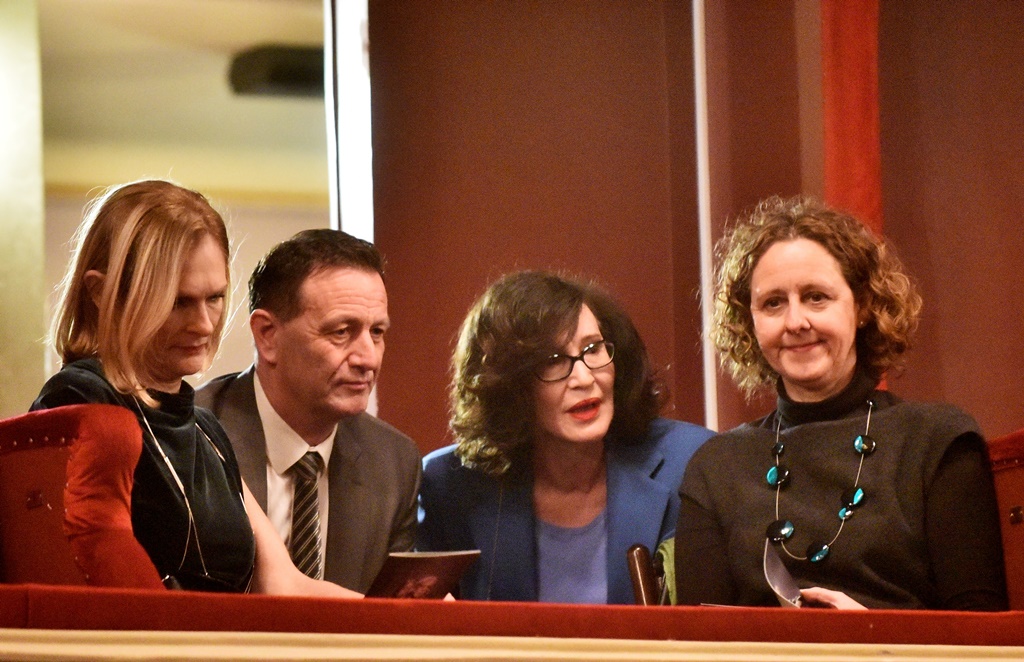 Majka Hrabrost i njezina djeca