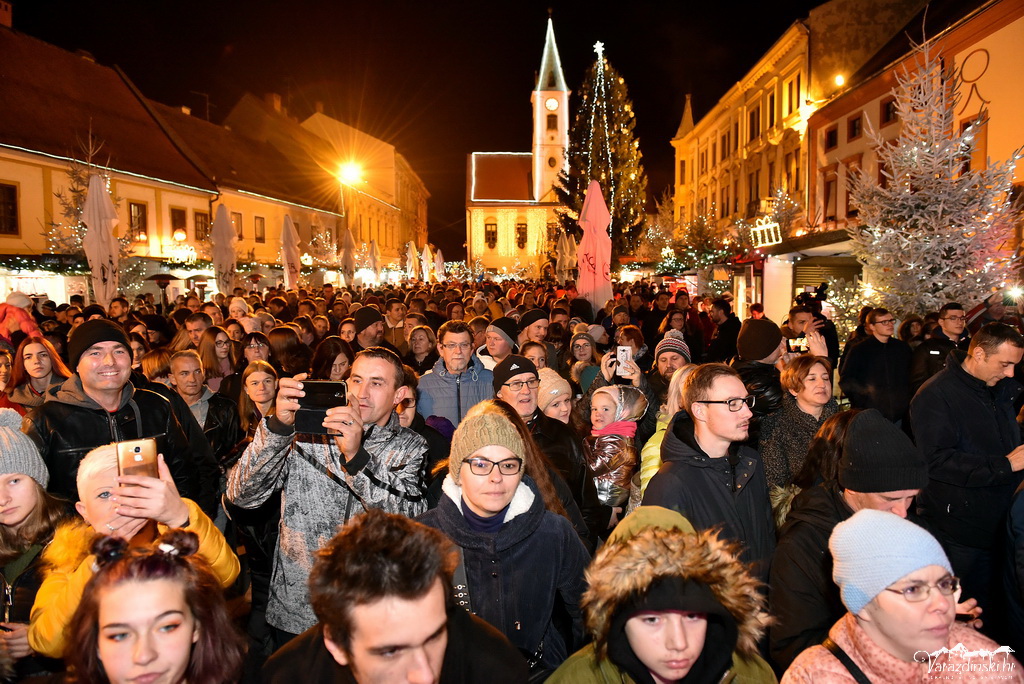 Crvena jabuka, Advent u Varaždinu 30.11.2019.