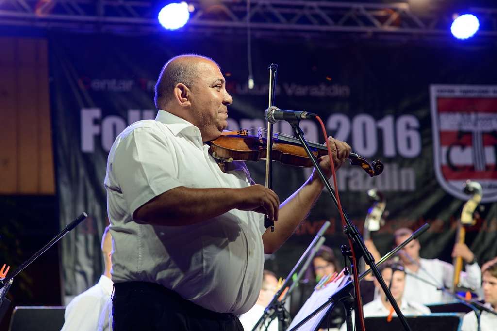 folkofonijadan107956791