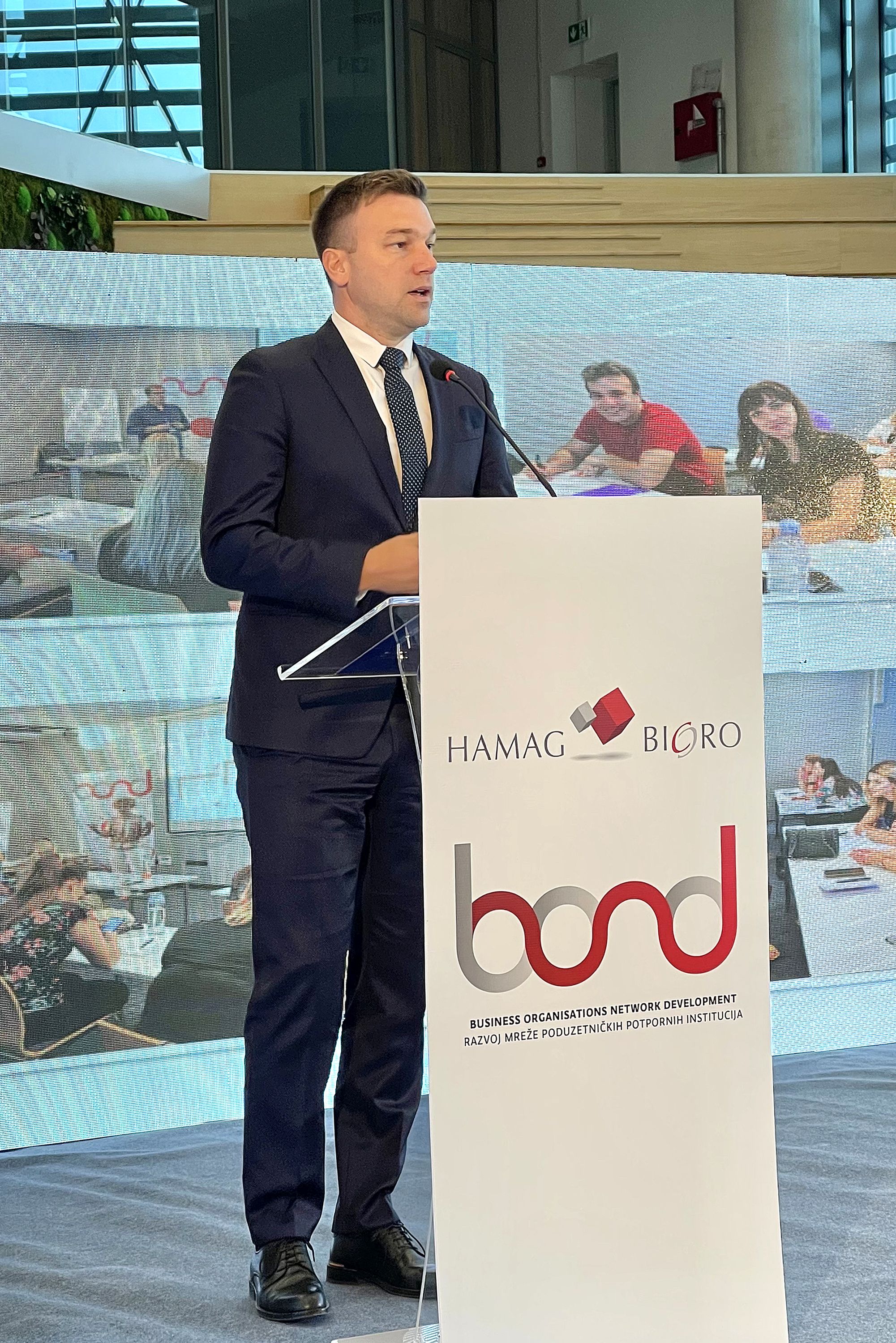 Image 5874481 (auto)