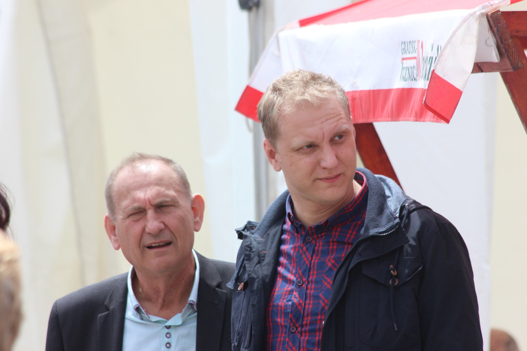 Image 3646185 (auto)