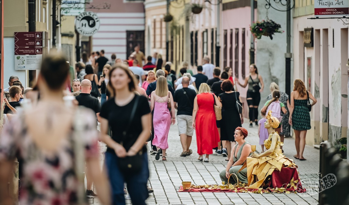 Image 5811855 (auto)