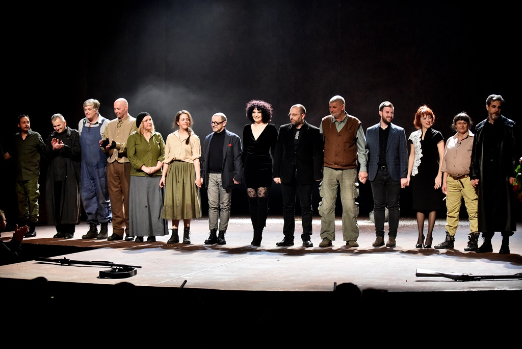 Majka Hrabrost i njezina djeca