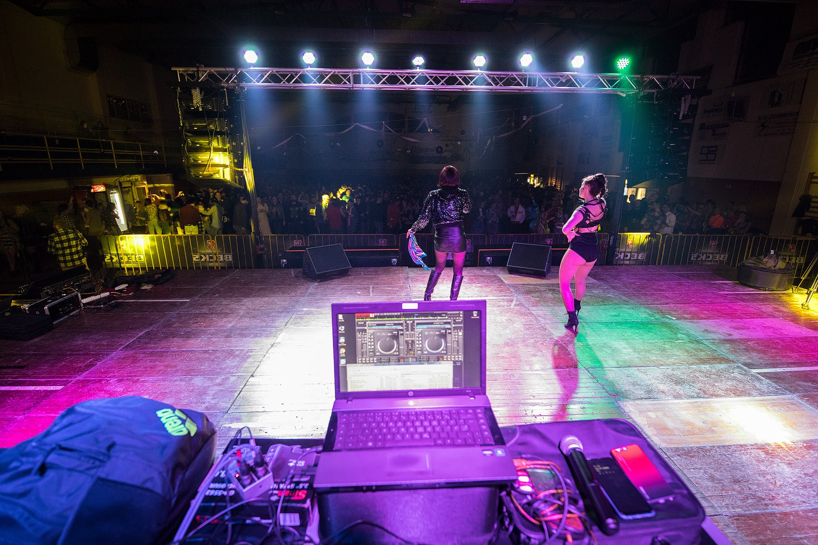 TRASH PARTY U PRELOGU Minea, Ivana Banfić i Ella napravile ludnicu na partyju!