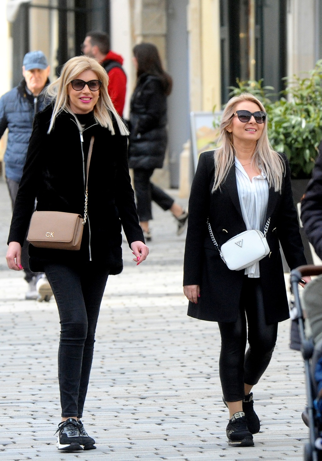 Image 5984695 (auto)