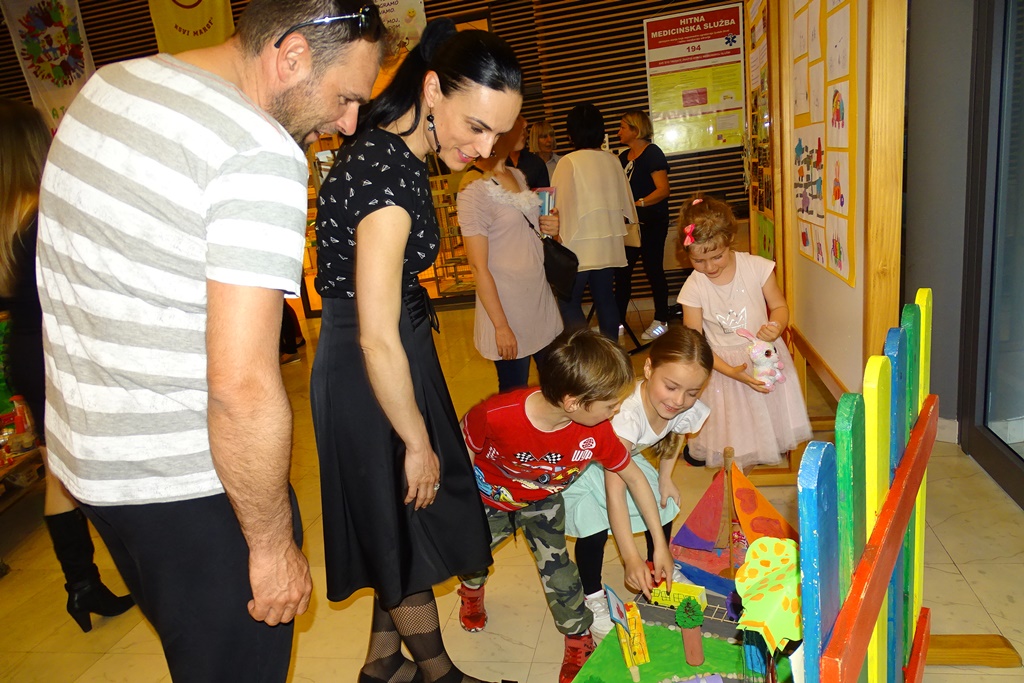 Image 3657745 (auto)