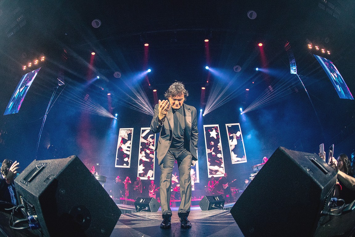 Pogledajte kako je bilo na velikom koncertu Zdravka Čolića u varaždinskoj Areni