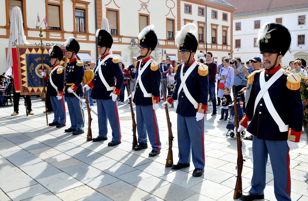 Varaždinska građanska garda – mimohod