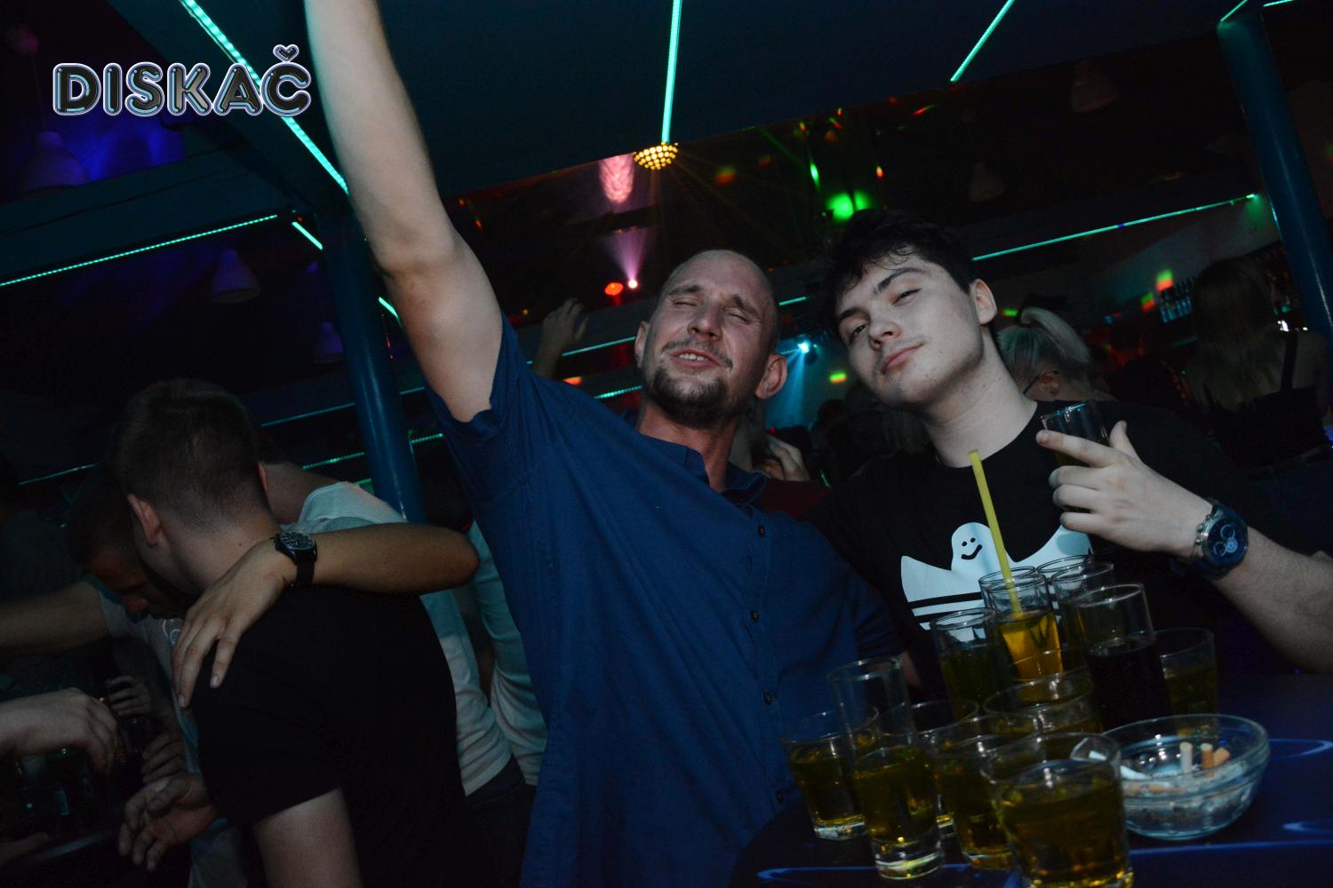 Image 3822945 (auto)