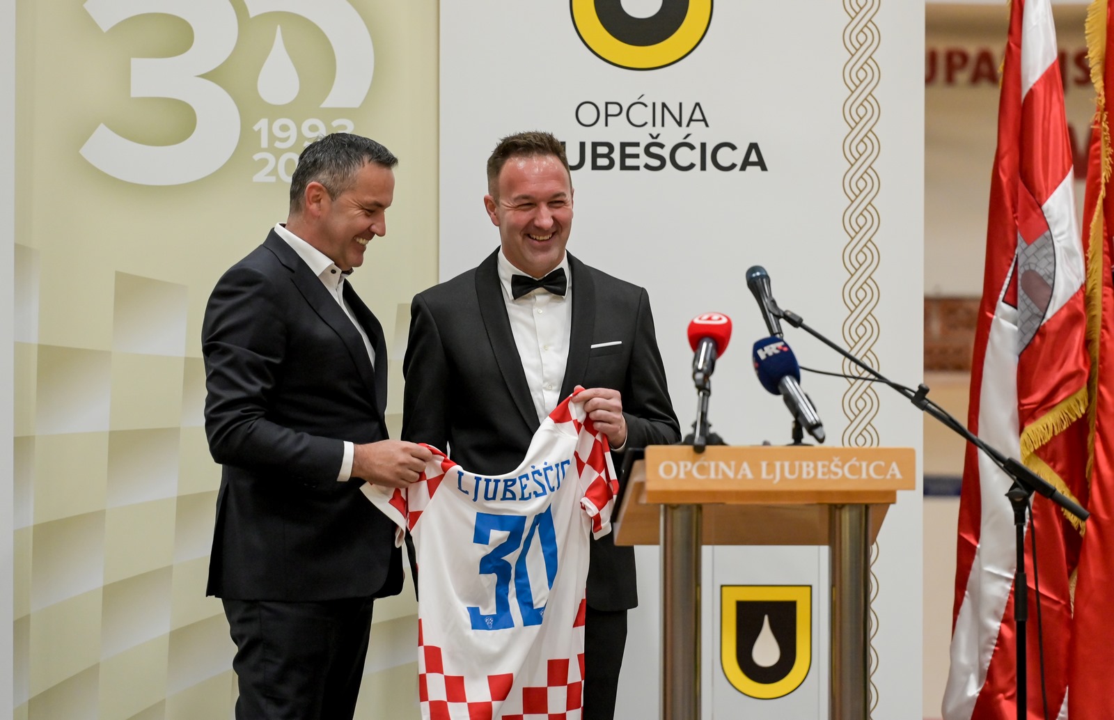 Općina Ljubešćica, Andrej Plenković, Nenad Horvatić