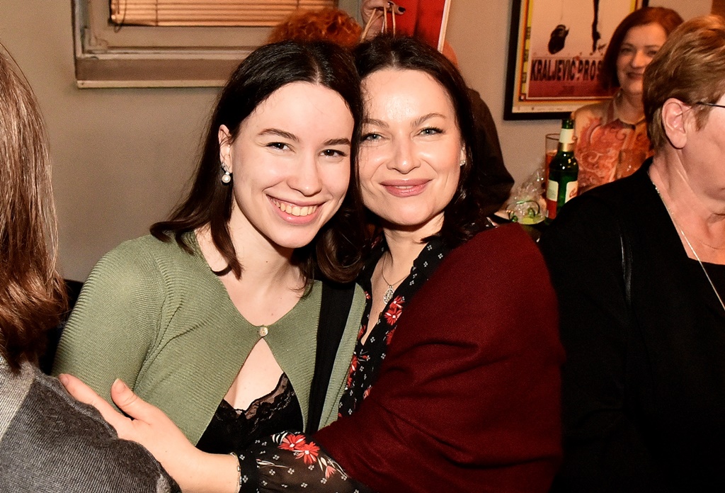 Legenda, HNK u Varaždinu