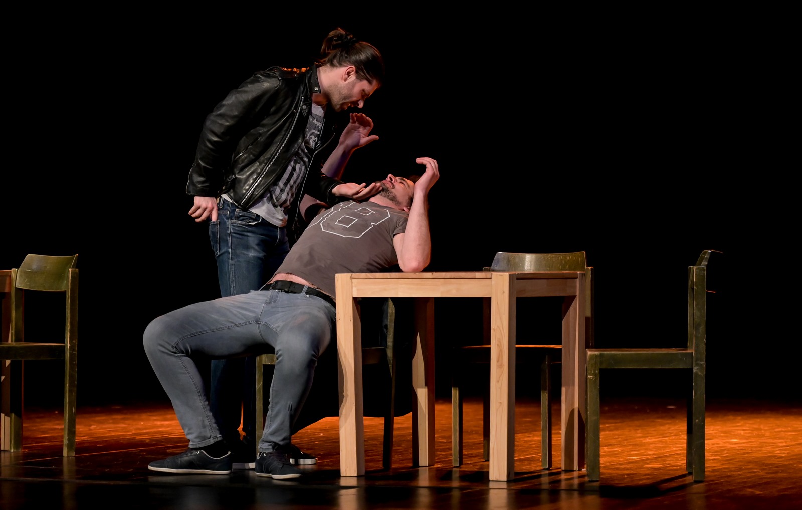 Tjedan smijeha, Kerekesh Teatar