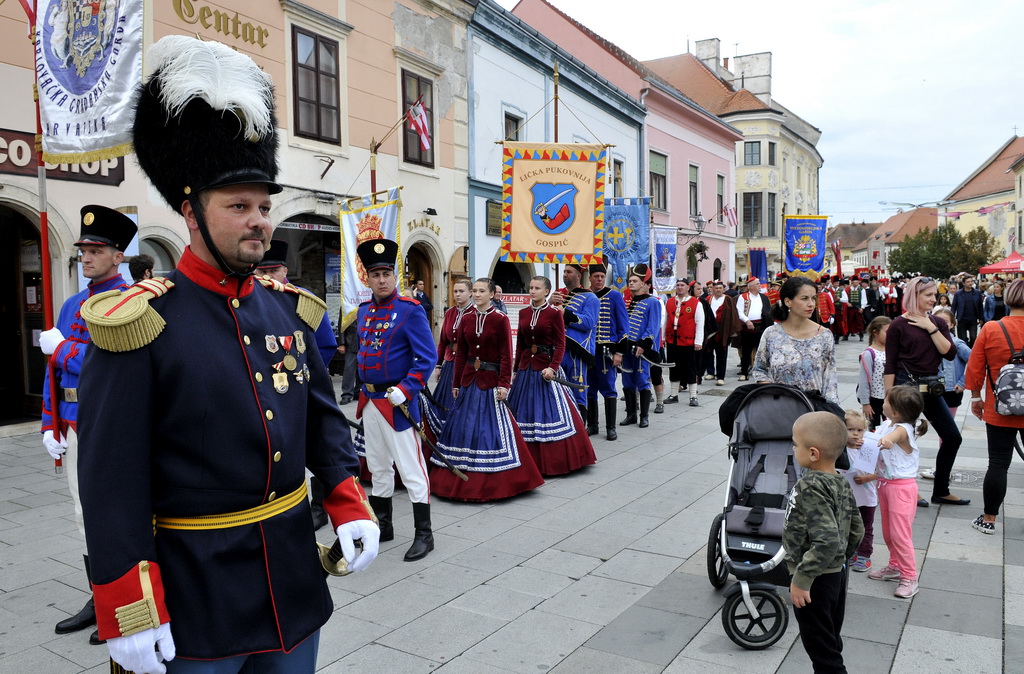 Varaždinska građanska garda – mimohod
