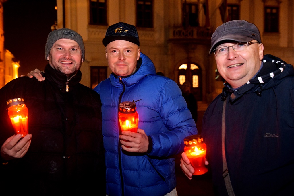 prosvjed antivakseri