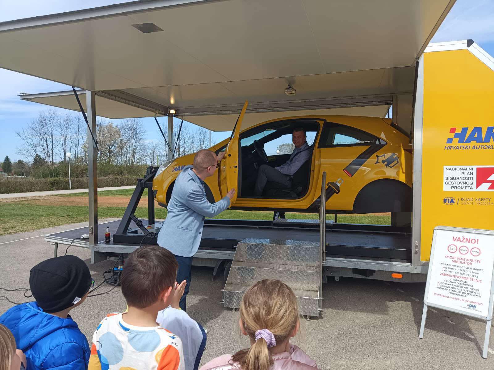 906b8cfc-9f9d-49d1-9637-ddc94f60369e 906b8cfc-9f9d-49d1-9637-ddc94f60369e