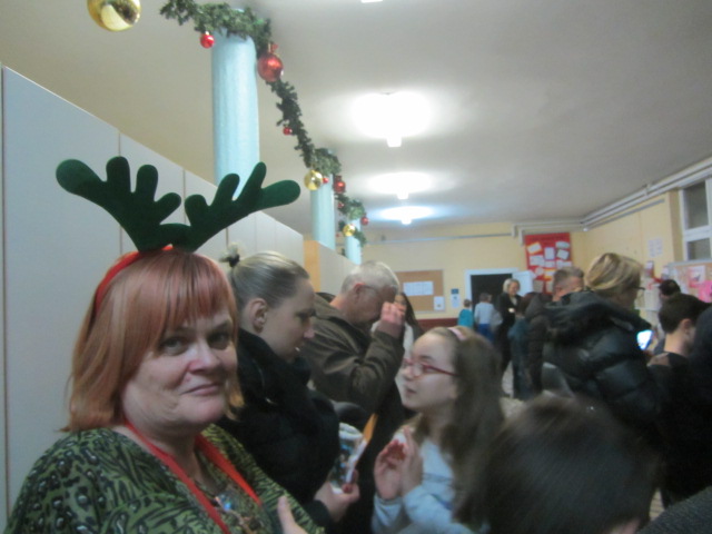 Božićni sajam u V. osnovnoj školi