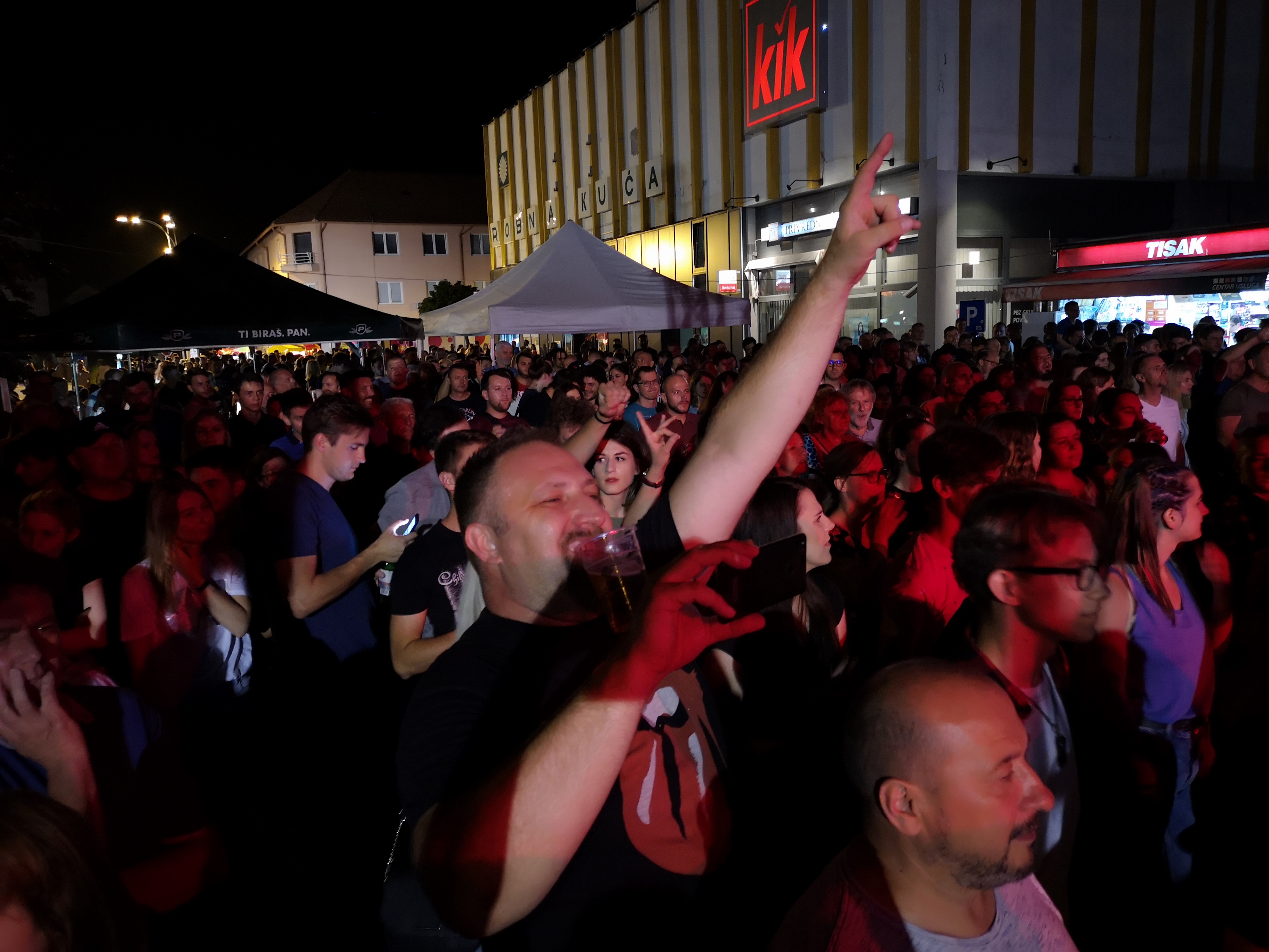 Psihomodo pop, Ivanec