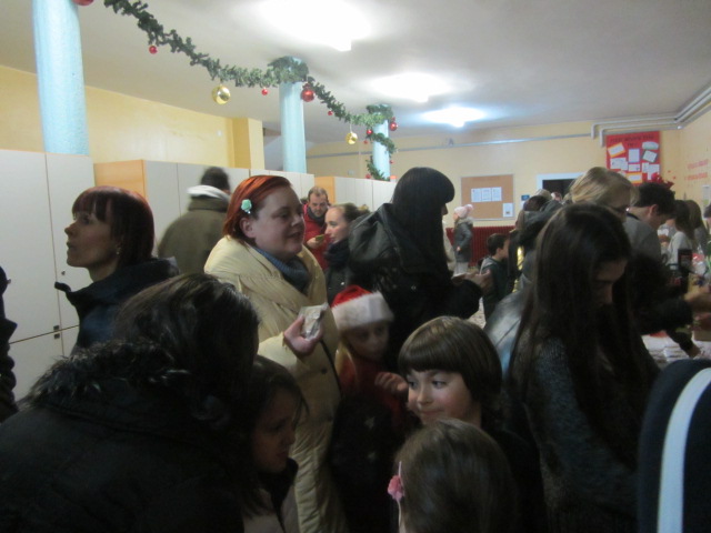 Božićni sajam u V. osnovnoj školi