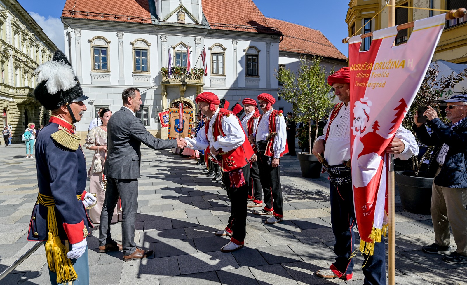 Image 5469416 (auto)