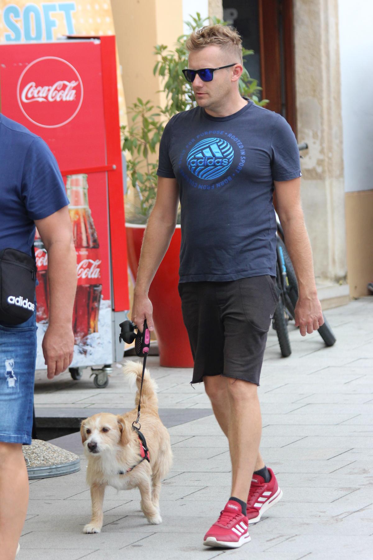 Image 5453632 (auto)