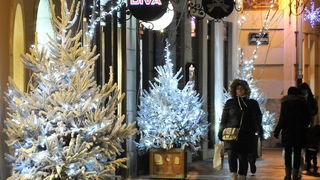 Povodom otvorenja Adventa u Varaždinu upaljeno tisuće lampica