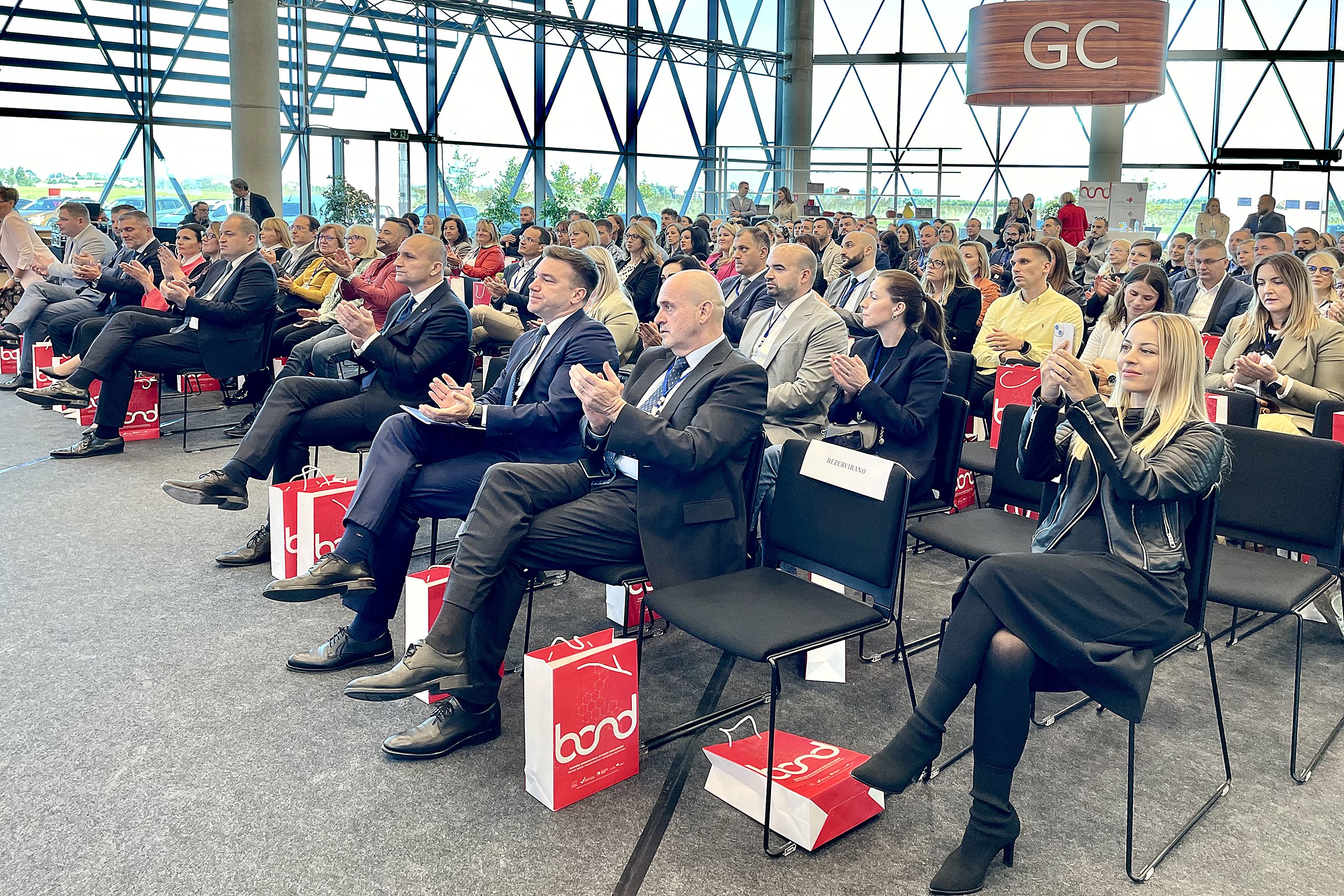 Image 5874477 (auto)