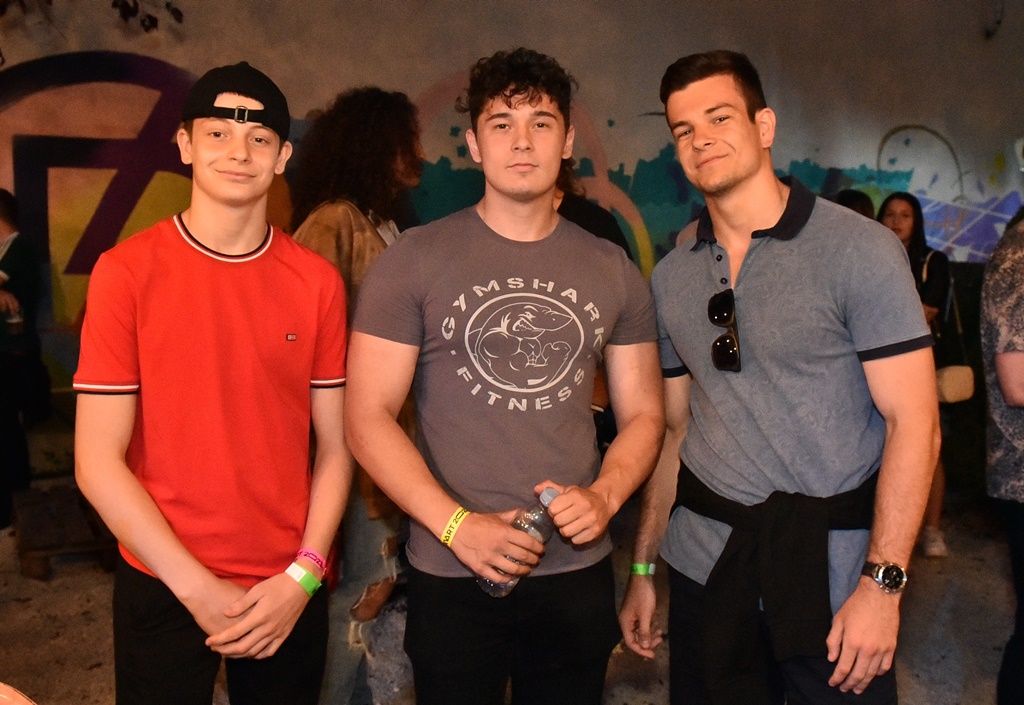 Image 5745403 (auto)