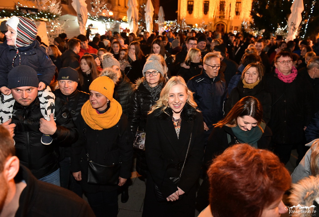 Crvena jabuka, Advent u Varaždinu 30.11.2019.