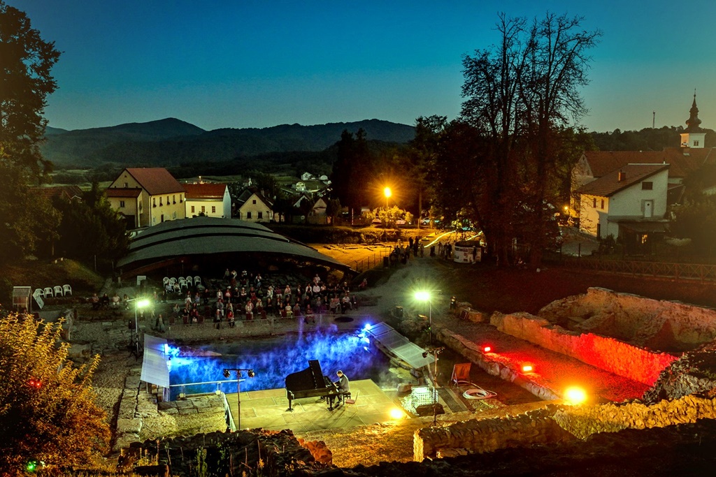 Noctes Aquae Iasae, Gianfranco Pappalardo Fiumara