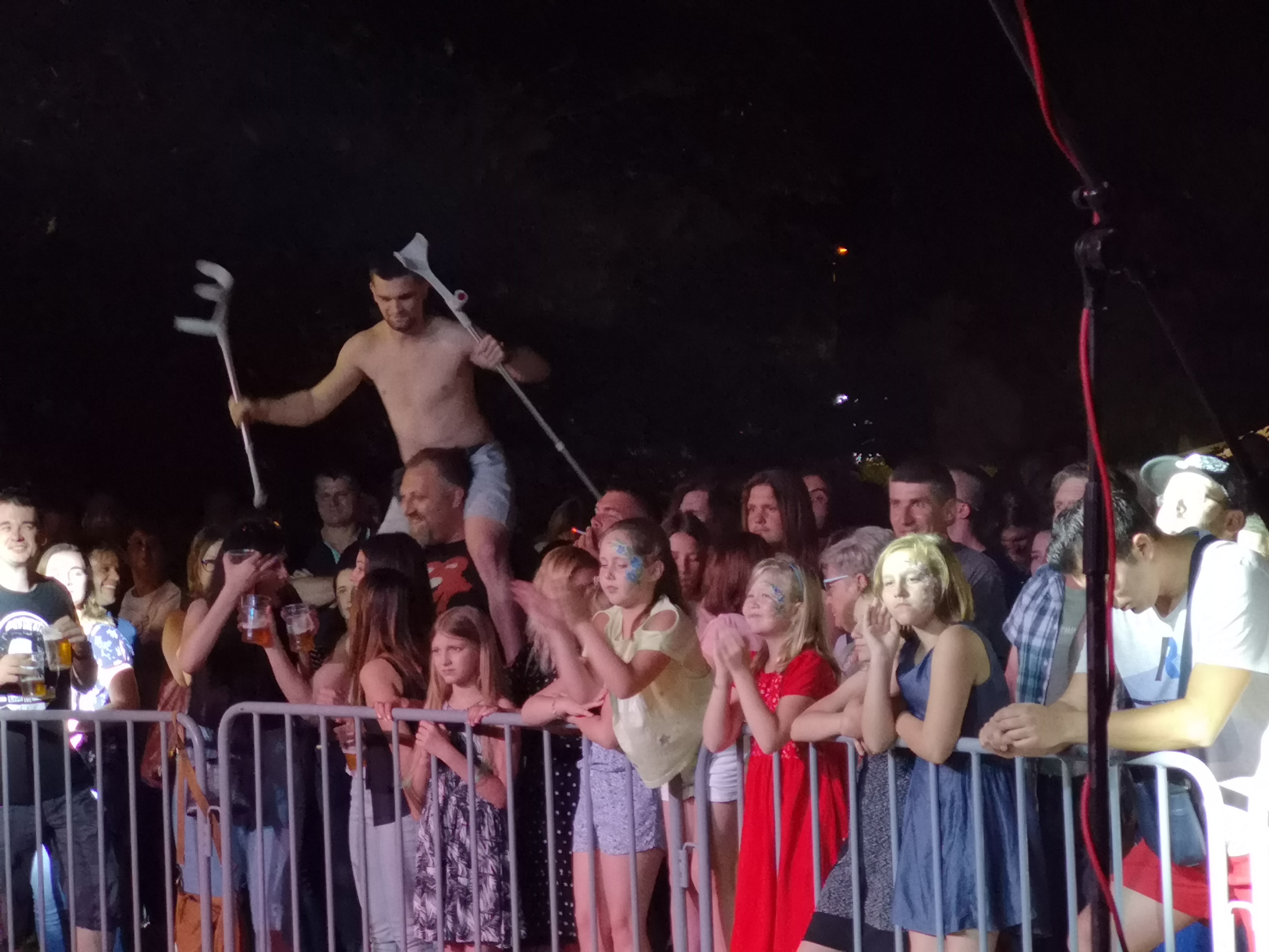 Psihomodo pop, Ivanec