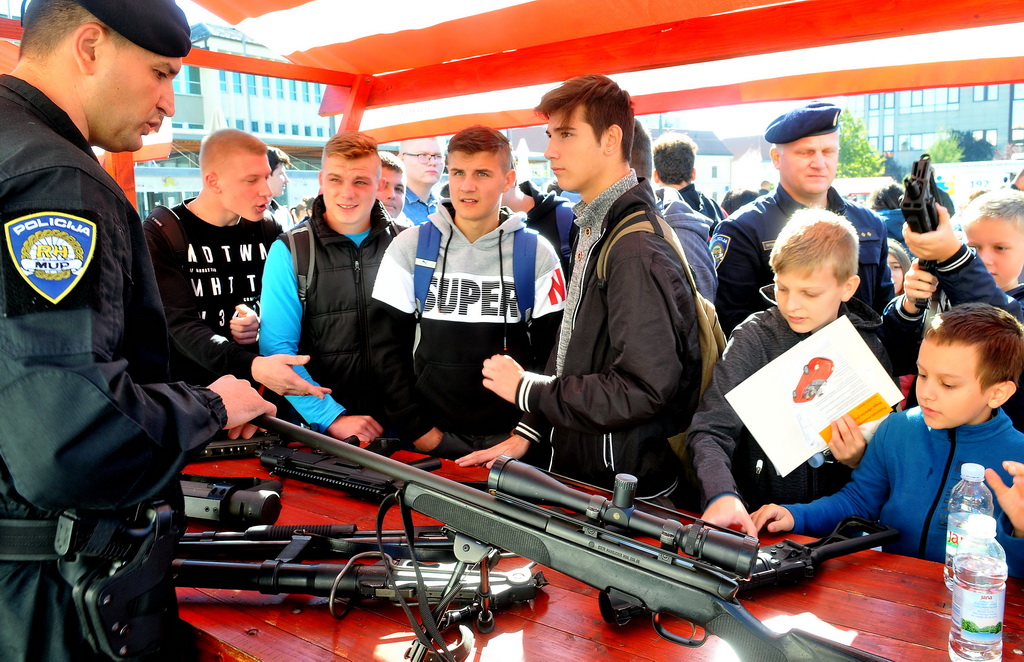 Policijska vježba, Dan policije