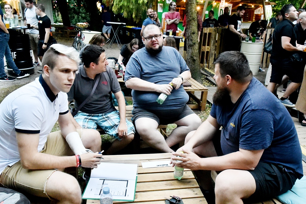 Biergarten 15.6.2022. Open air pub quiz by Darac