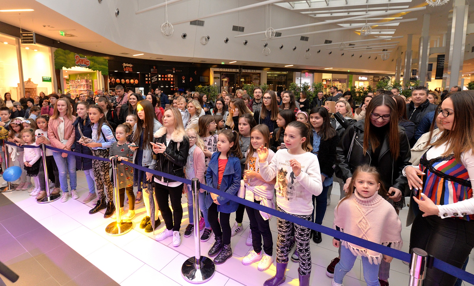 Lumini – peti rođendan Lumini – peti rođendan