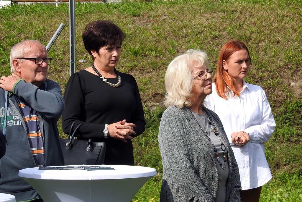 Image 4664758 (auto) Image 4664758 (auto)